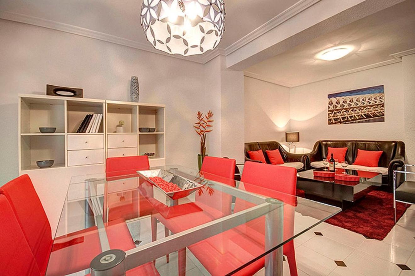 Beds & Breaks Danna Apartment Valencia Bagian luar foto